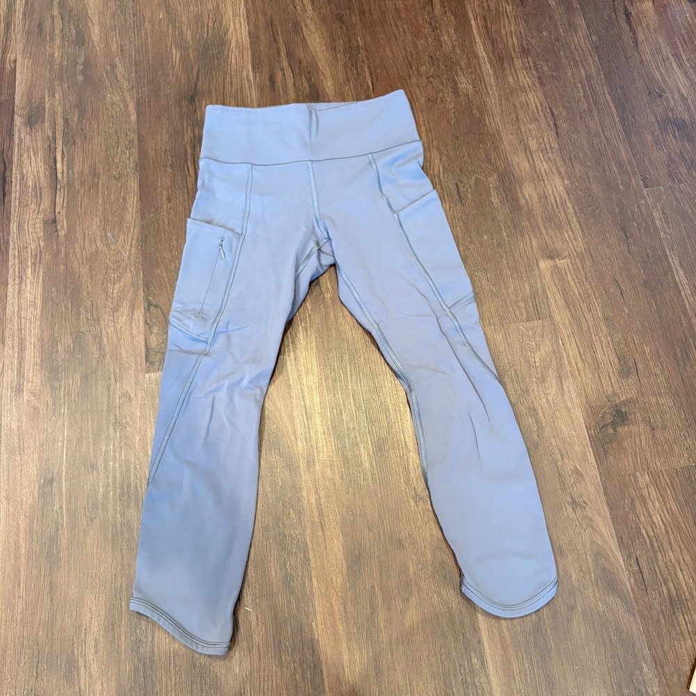 Athleta Up For Anything Dusty Periwinkle Blue Gray Capri Leggings XS Athleisure